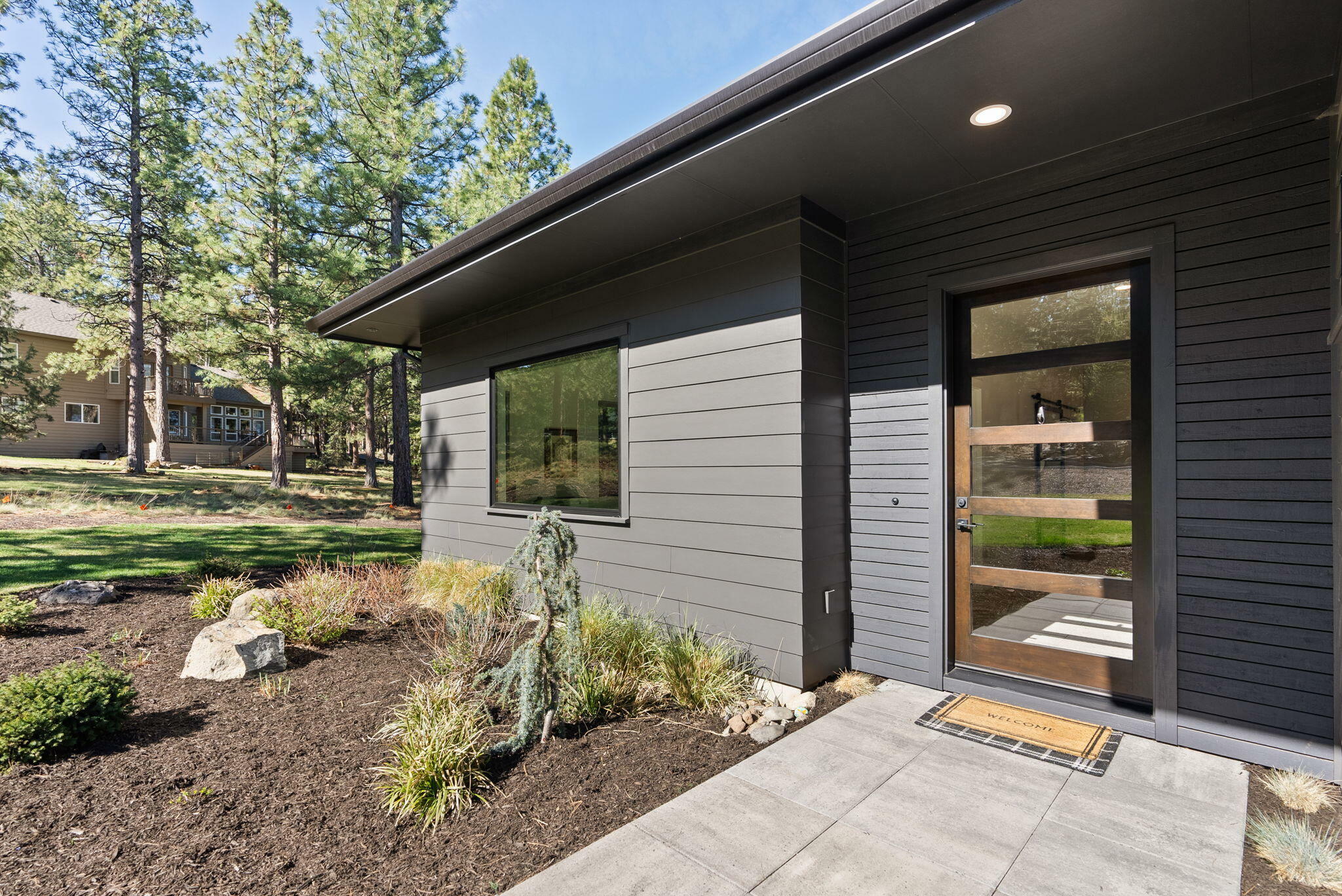 Property Photo: 3039 NW Winslow Drive OR 97703