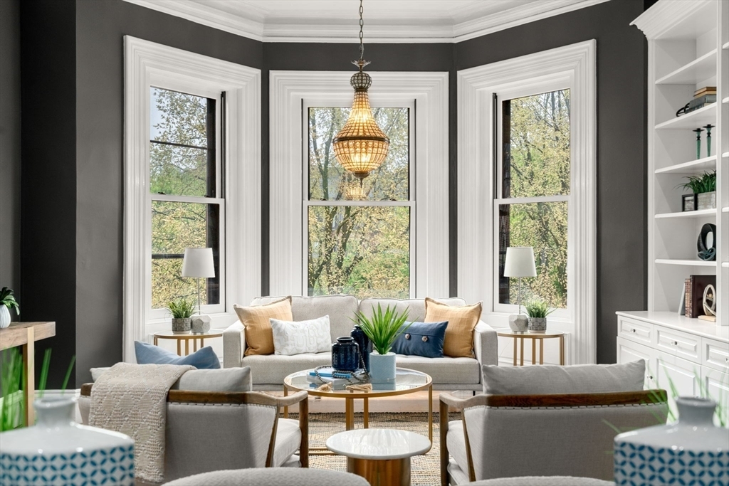 Property Photo: 148 Commonwealth Ave 301 MA 02116