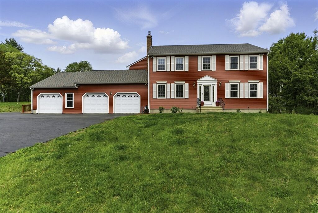 Property Photo:  1 New Castle Rd  MA 01721 