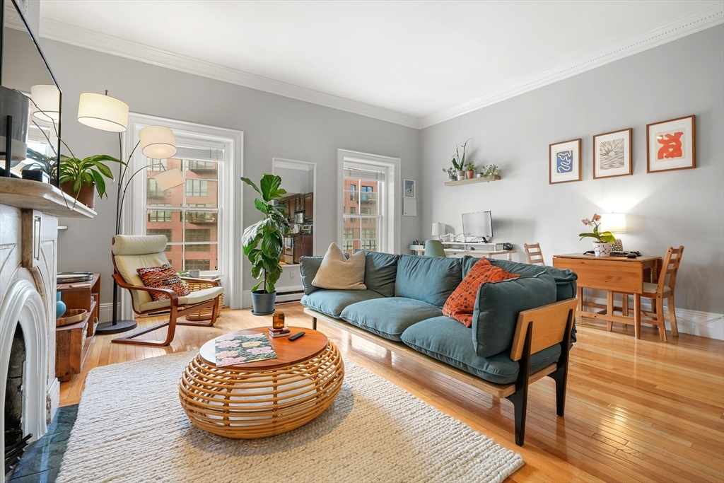 Property Photo: 528 Tremont St 4 MA 02116