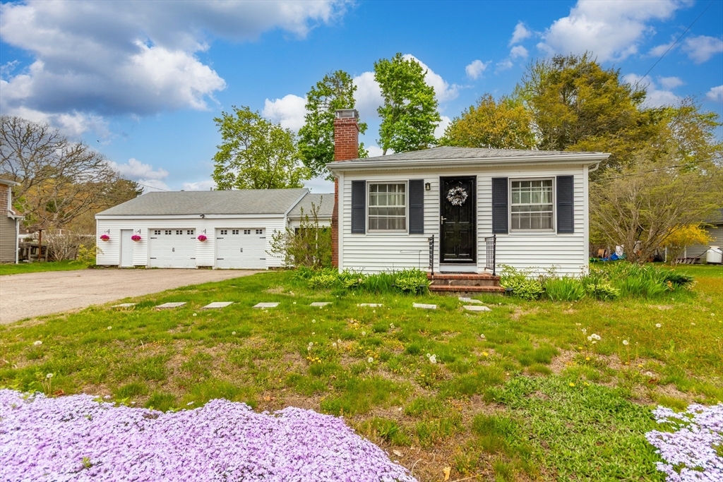Property Photo: 1003 Point Rd MA 02738