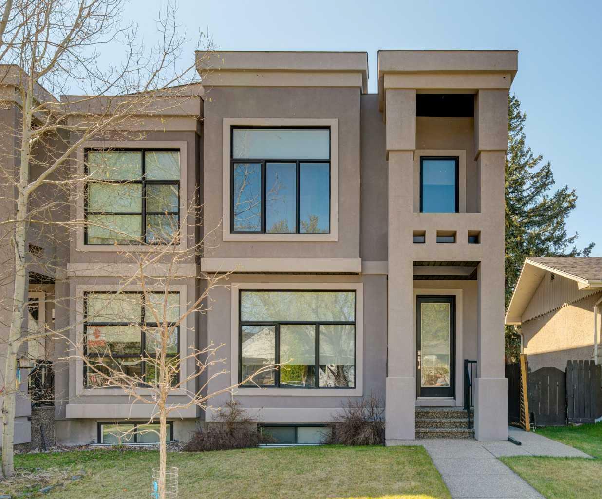 3133 40 Street SW  Calgary AB T3H 3J8 photo
