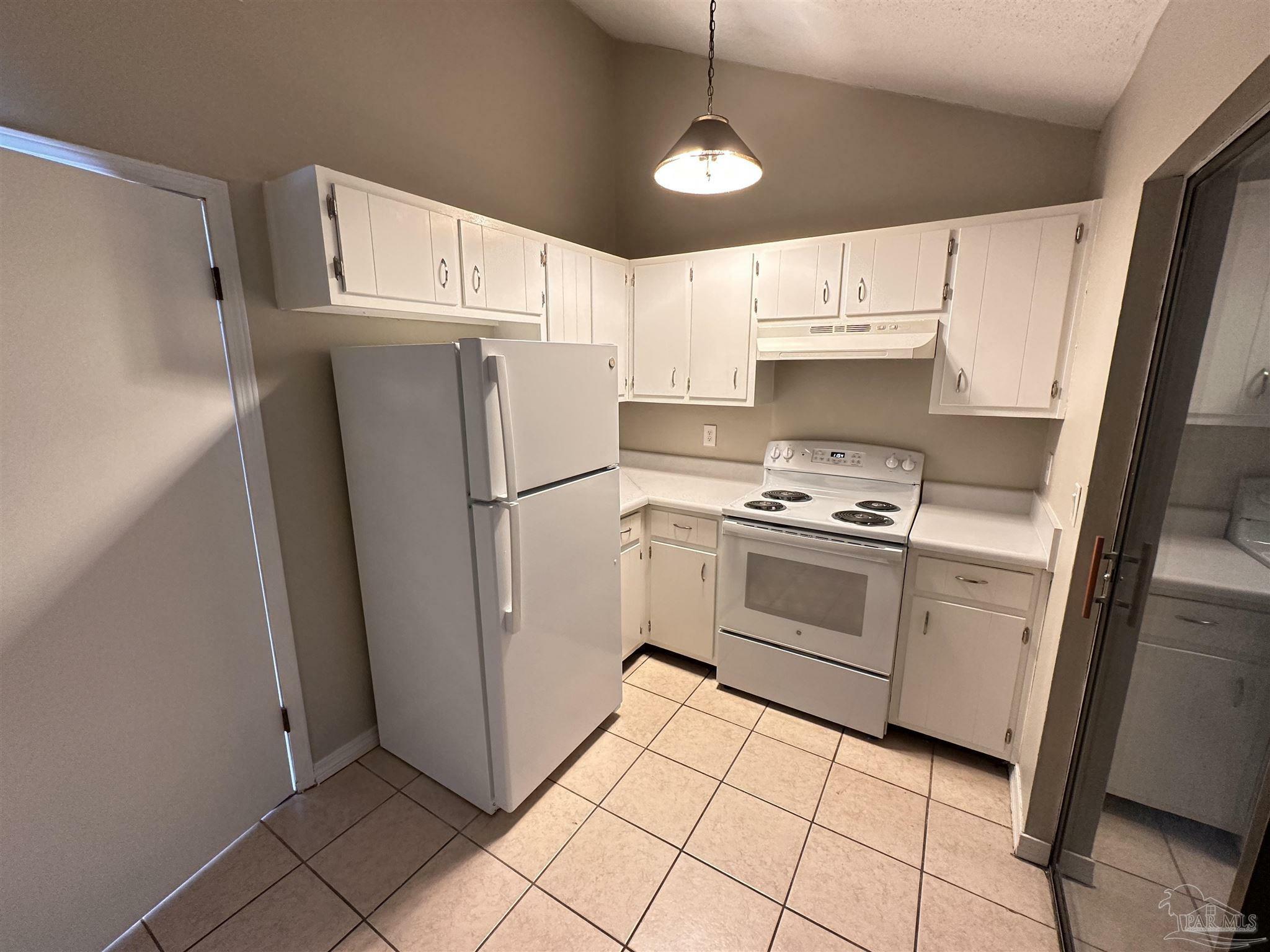 Property Photo: 8386 Carl Dean St FL 32514
