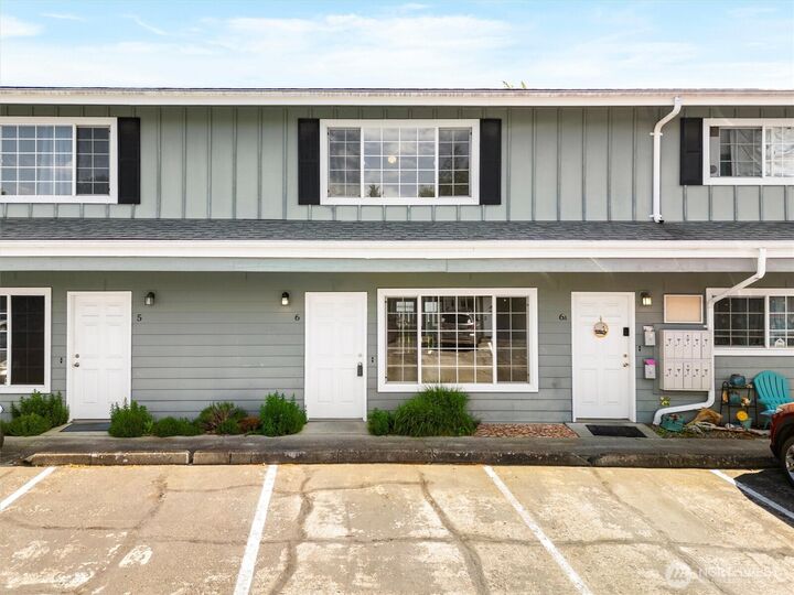 3401  Redwood Avenue 6  Bellingham WA 98225 photo