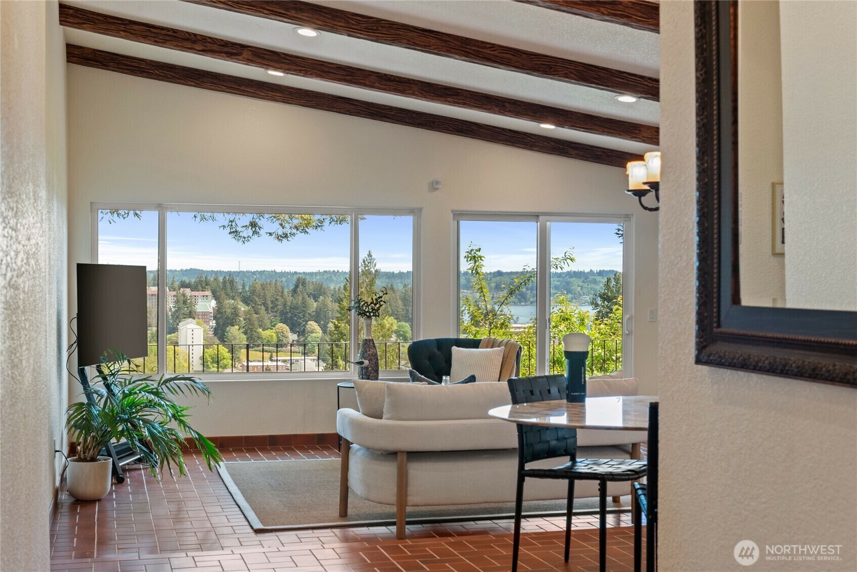 Property Photo: 132 S Yantic Avenue WA 98312