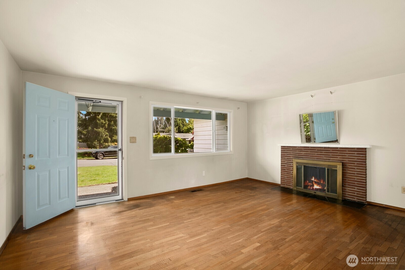 Property Photo: 7055 123rd Avenue SE WA 98056