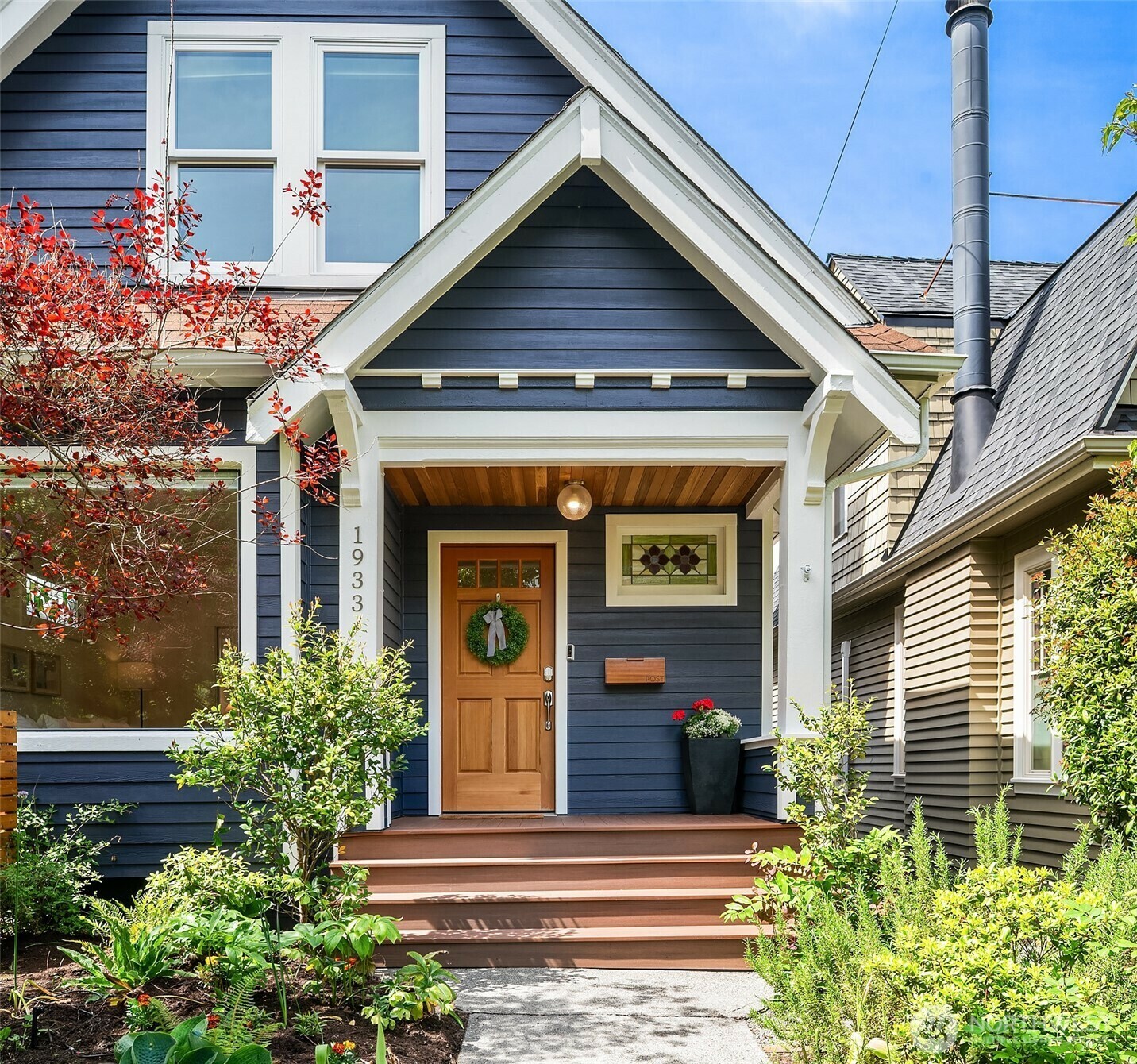 Property Photo: 1933 4th Avenue W WA 98119