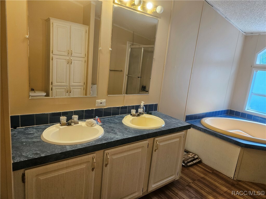 Property Photo: 274 S Otis Avenue FL 34461