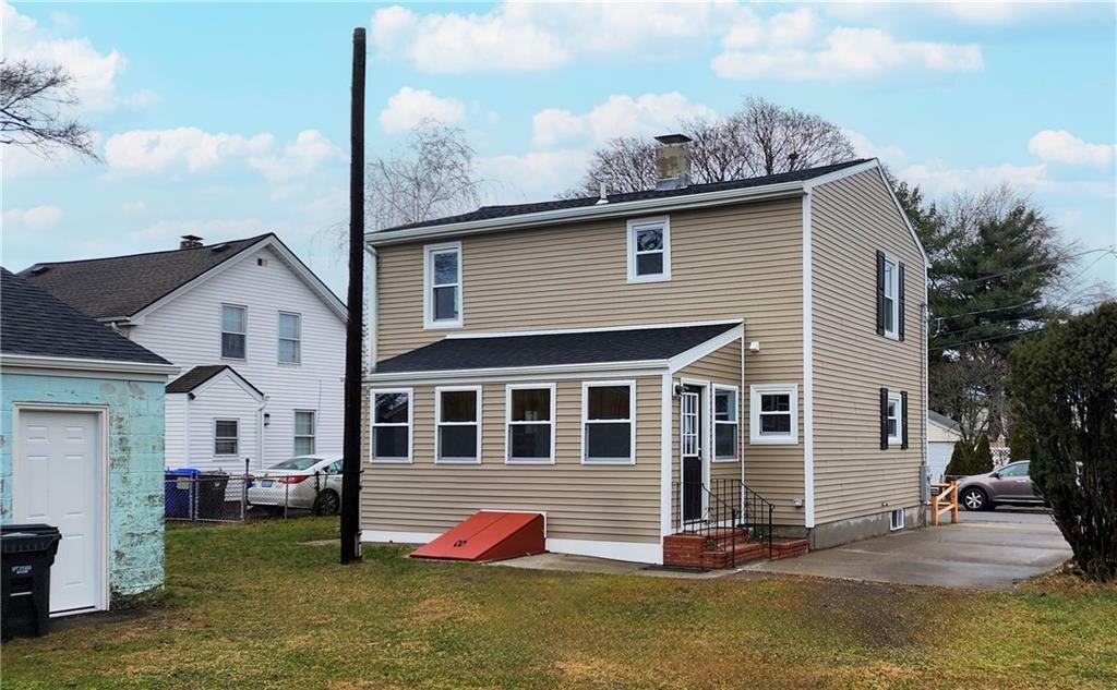 Property Photo:  11 Crane St Street S  RI 02860 