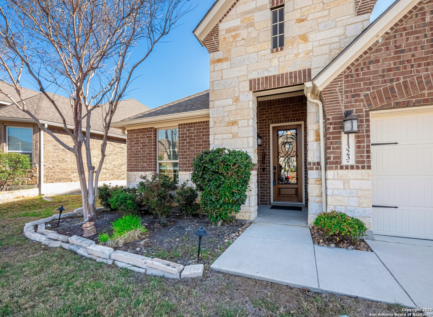 Property Photo: 11323 Ivy Cadence TX 78253