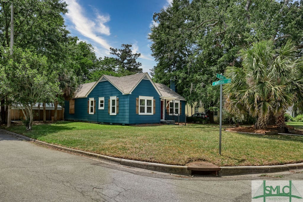 Property Photo: 417 E 61st Street GA 31405