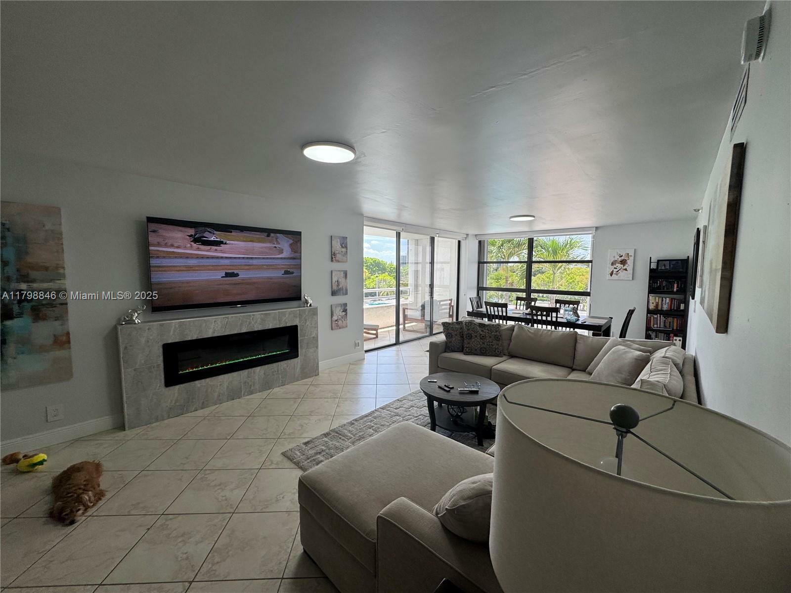 Property Photo: 20355 NE 34th Ct 428 FL 33180