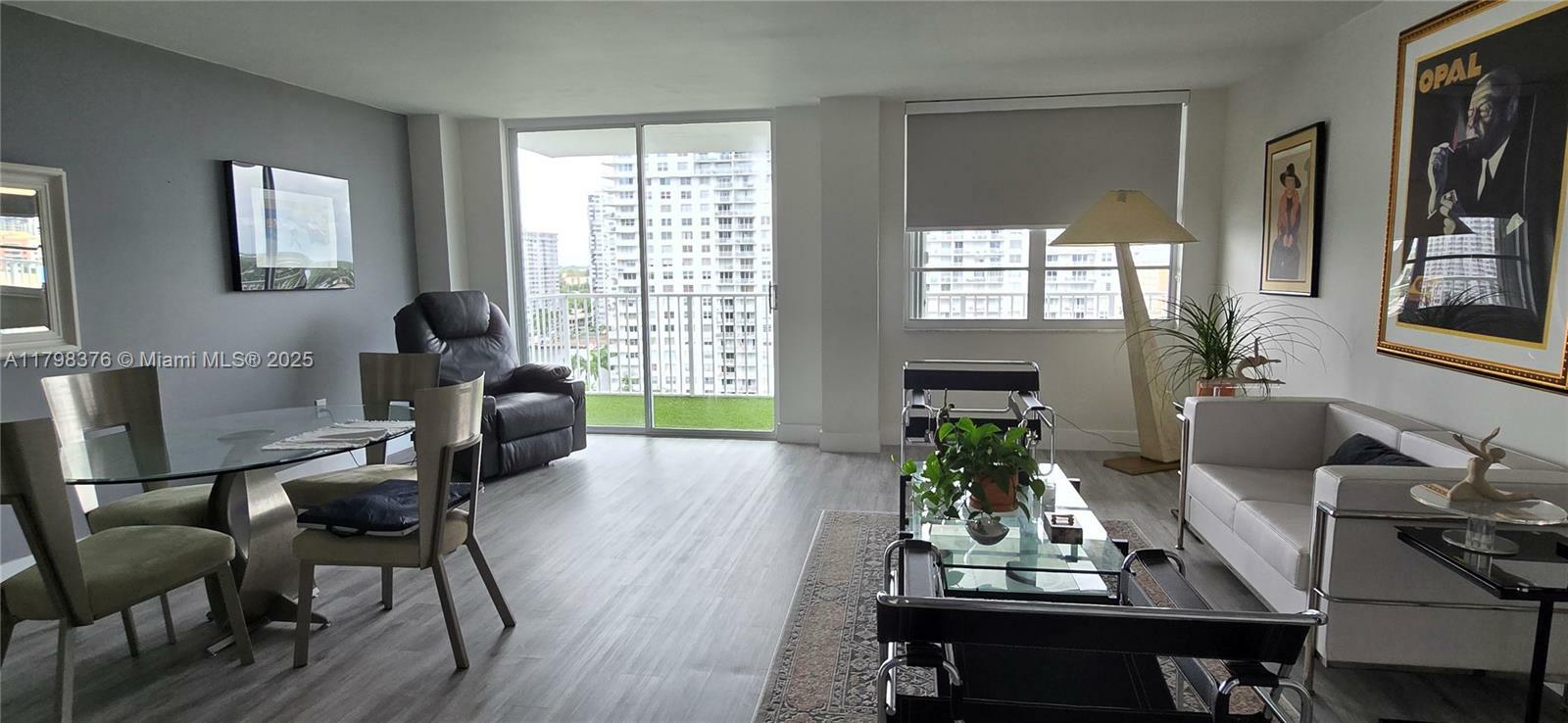 Property Photo: 2851 NE 183rd St 1406E FL 33160