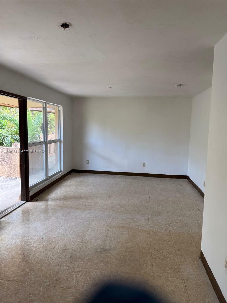 Property Photo: 1600 NW 4th Ave 16A FL 33136