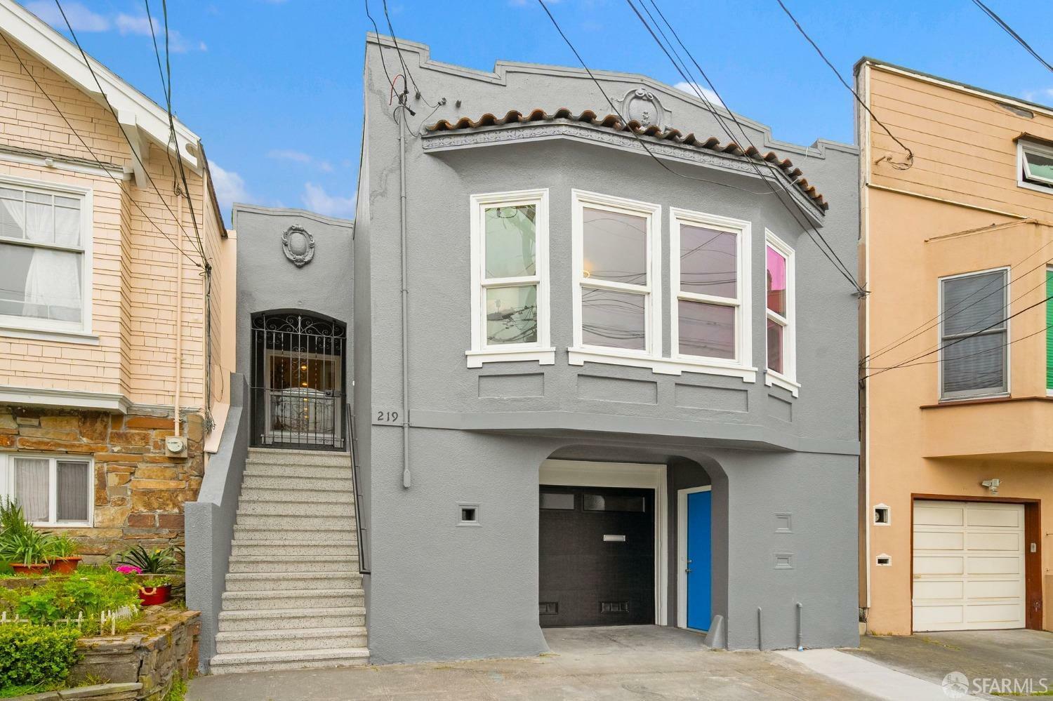 Property Photo: 219 De Montfort Avenue CA 94112