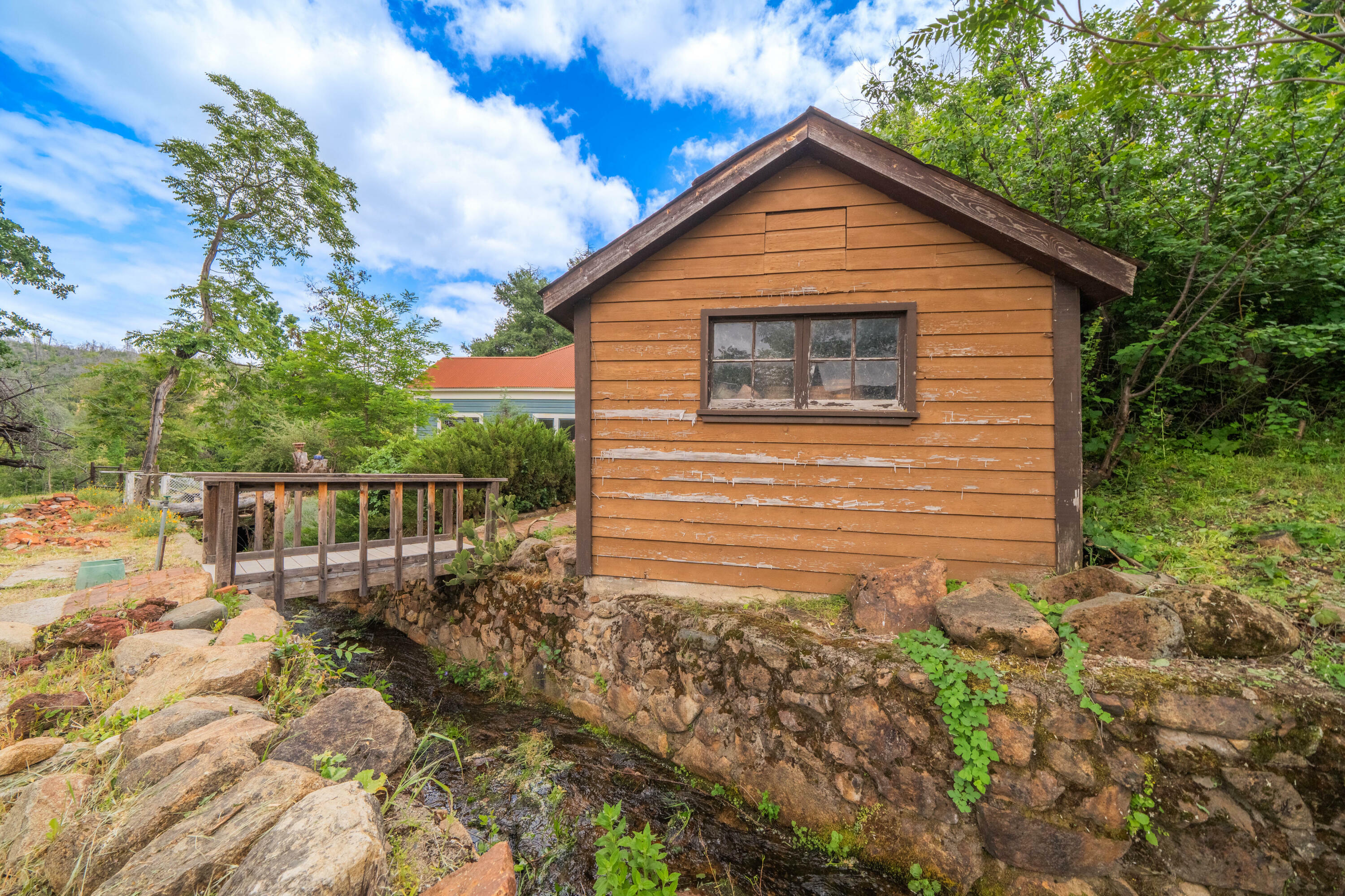 Property Photo: 15385 W Ca-299 CA 96087