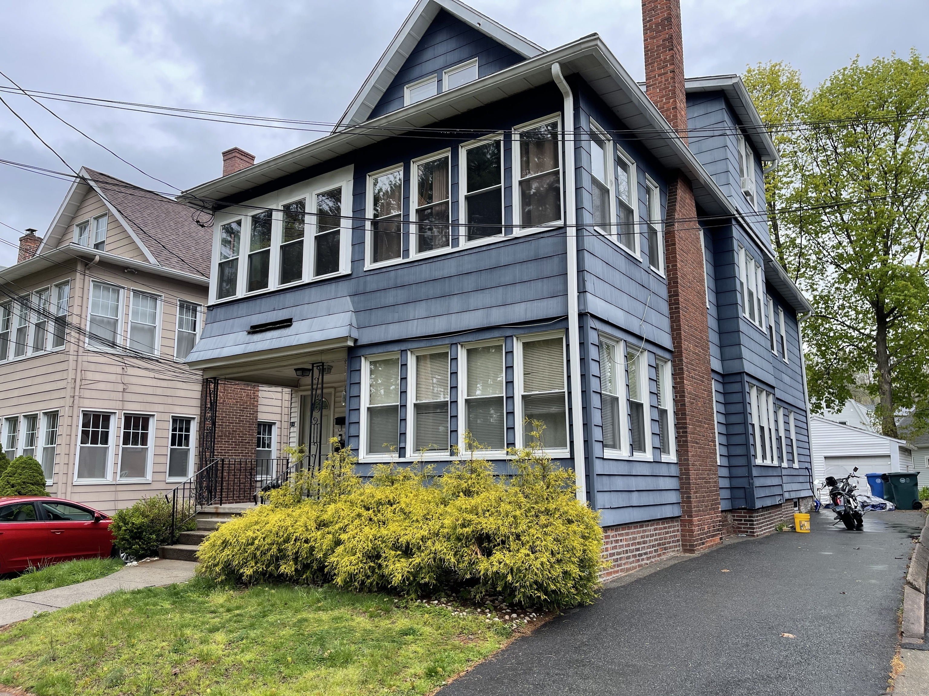 Property Photo: 14 Walden Street 1 CT 06517