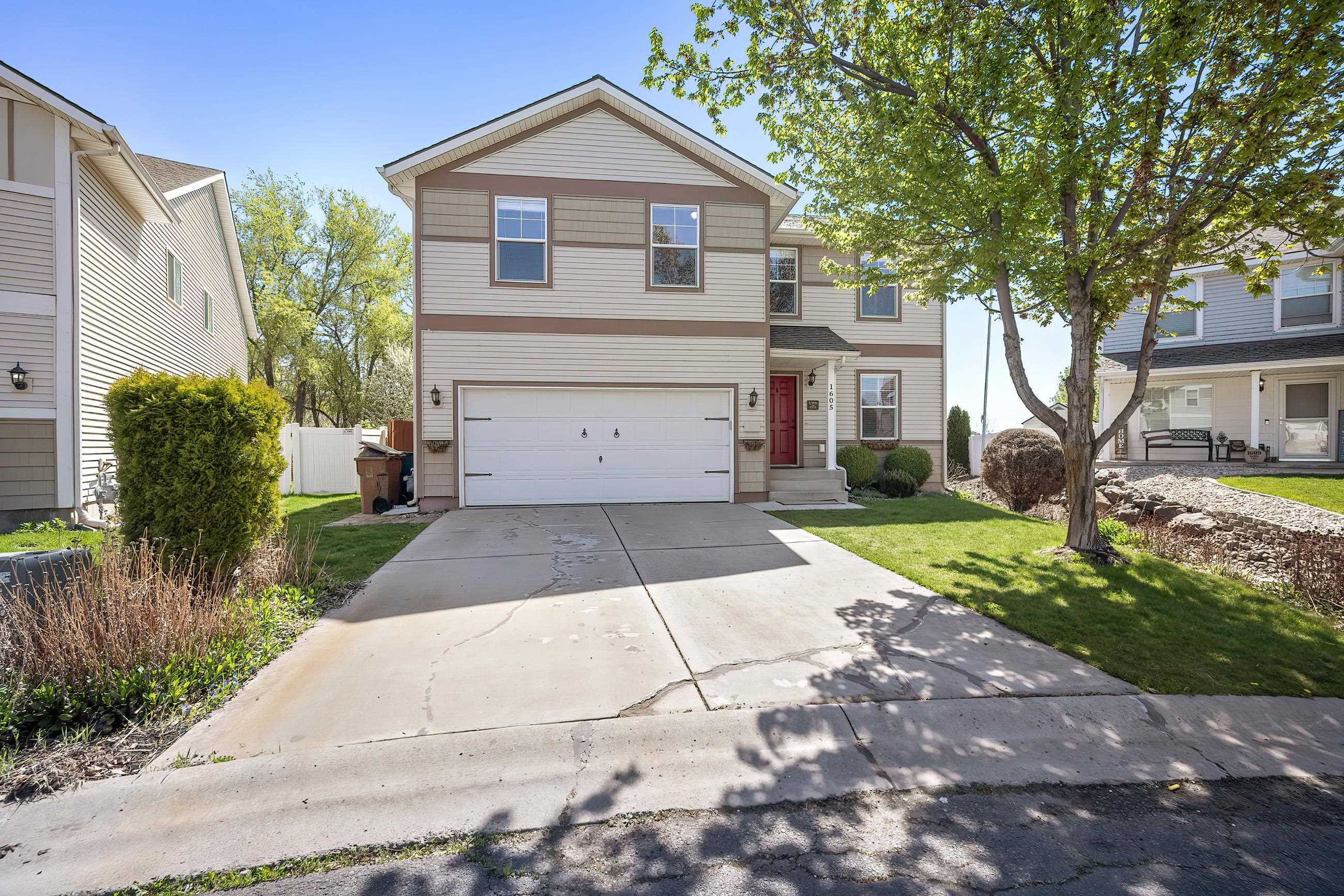 Property Photo: 1605 W Kedlin Ln WA 99208