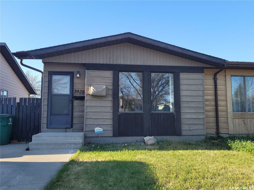 3928 Diefenbaker Drive  Saskatoon SK S7L 6C6 photo