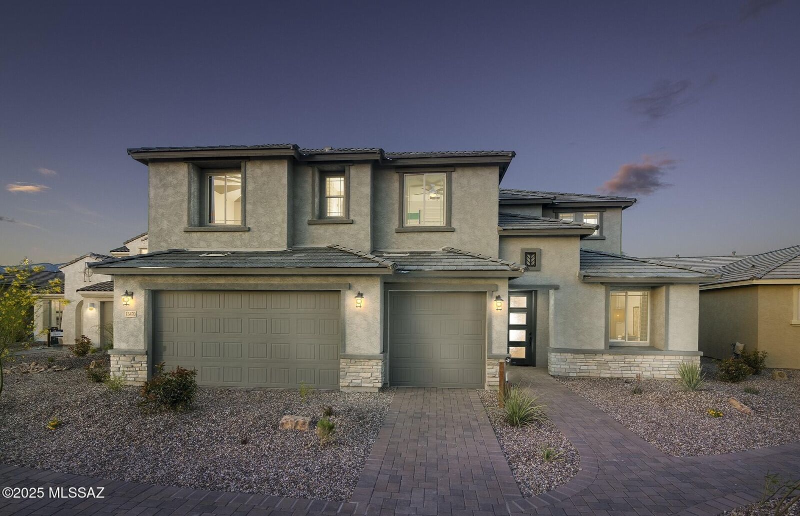 Property Photo: 13470 E Silverra Place AZ 85747