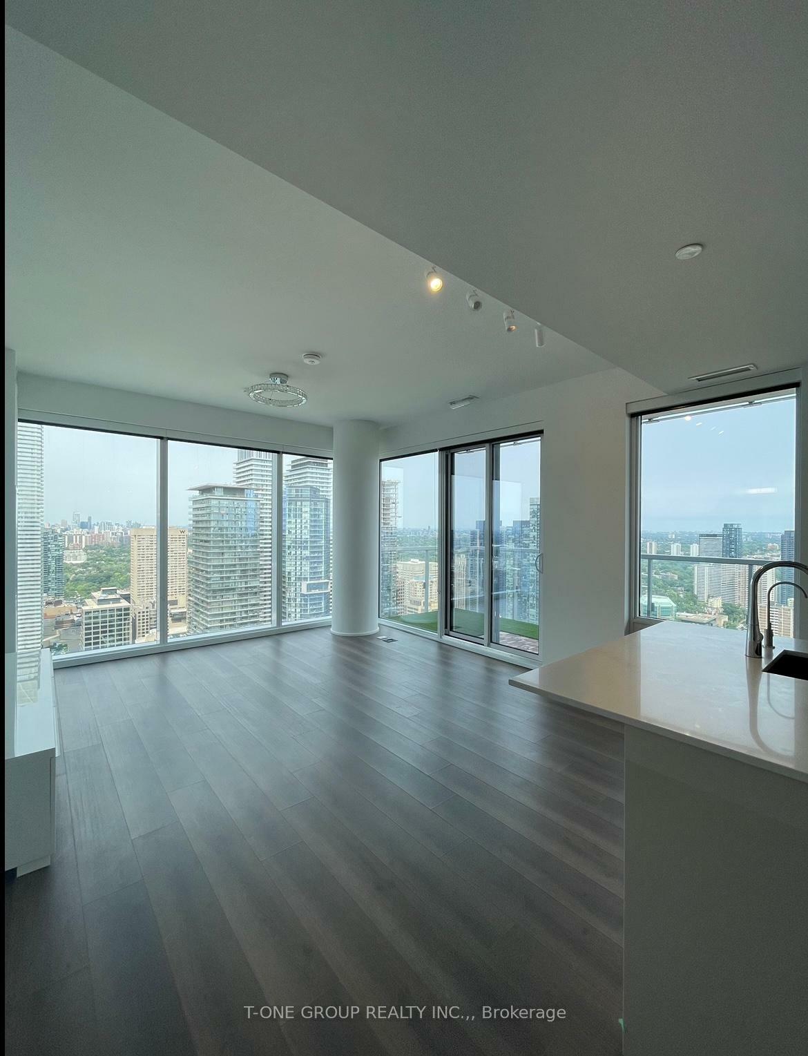 Property Photo: 3 Gloucester Street ON M4Y 0C6