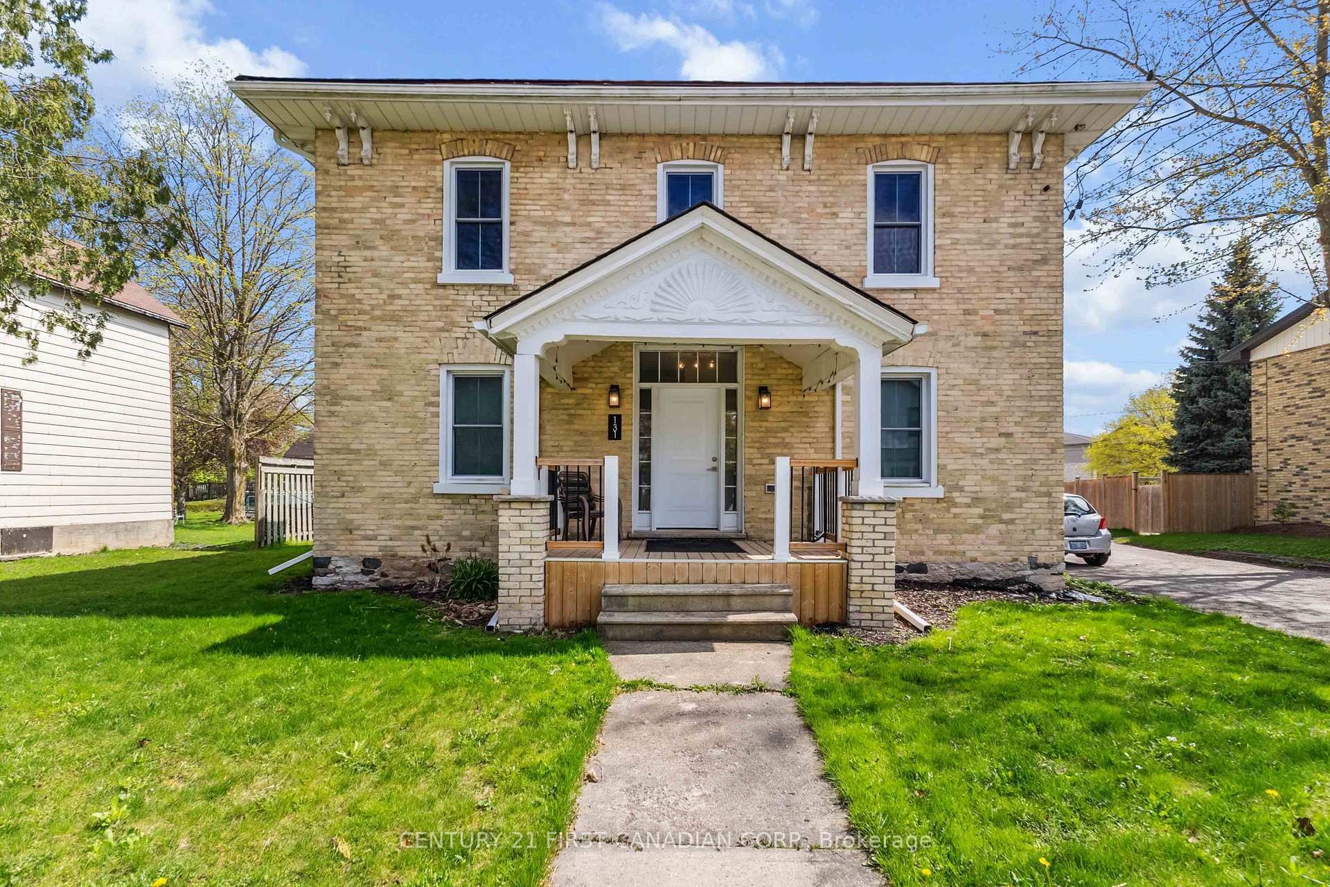 Photo de la propriété: 131 Francis Street ON N0M 2J0