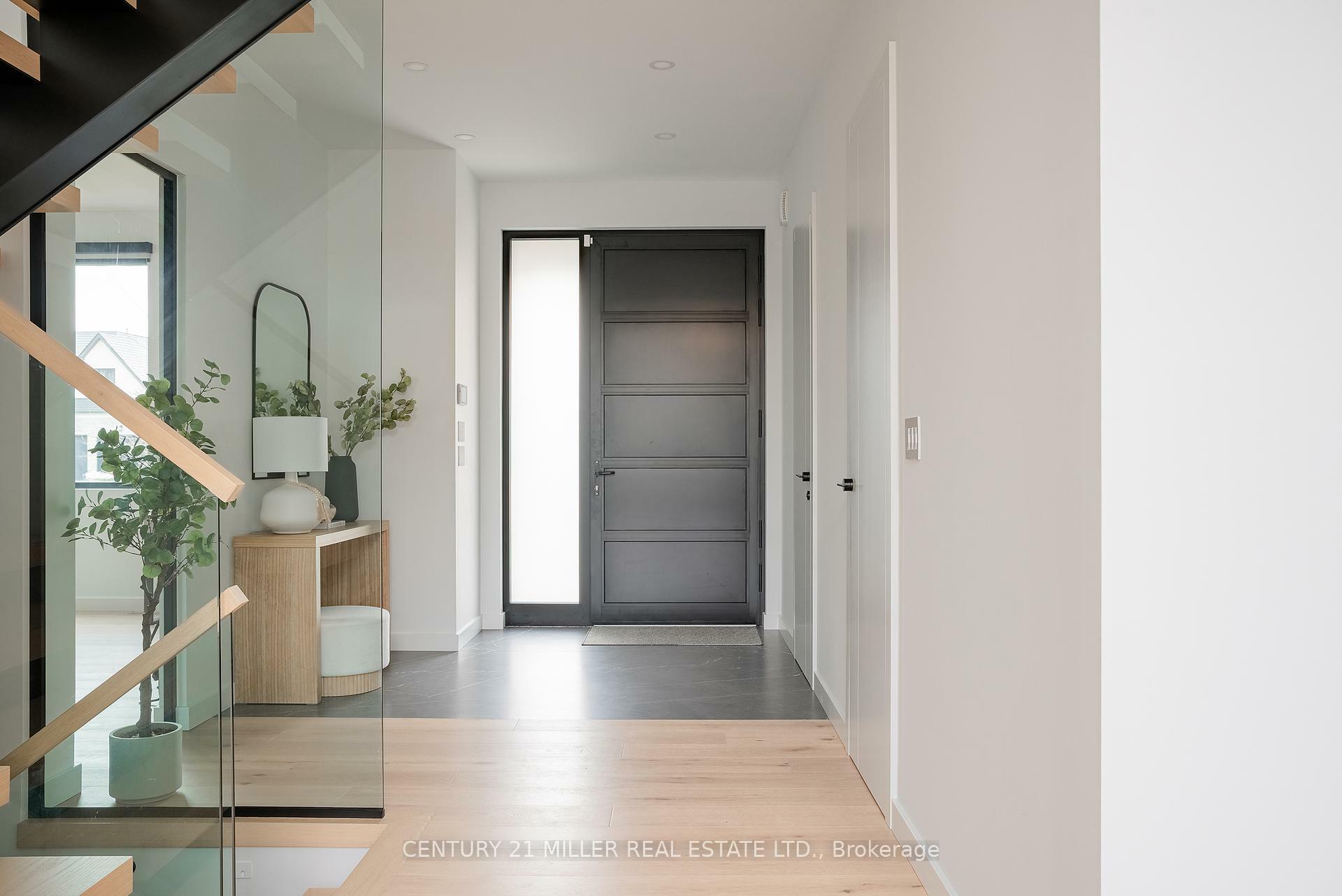 Property Photo: 401 Sandlewood Road ON L6L 3S1