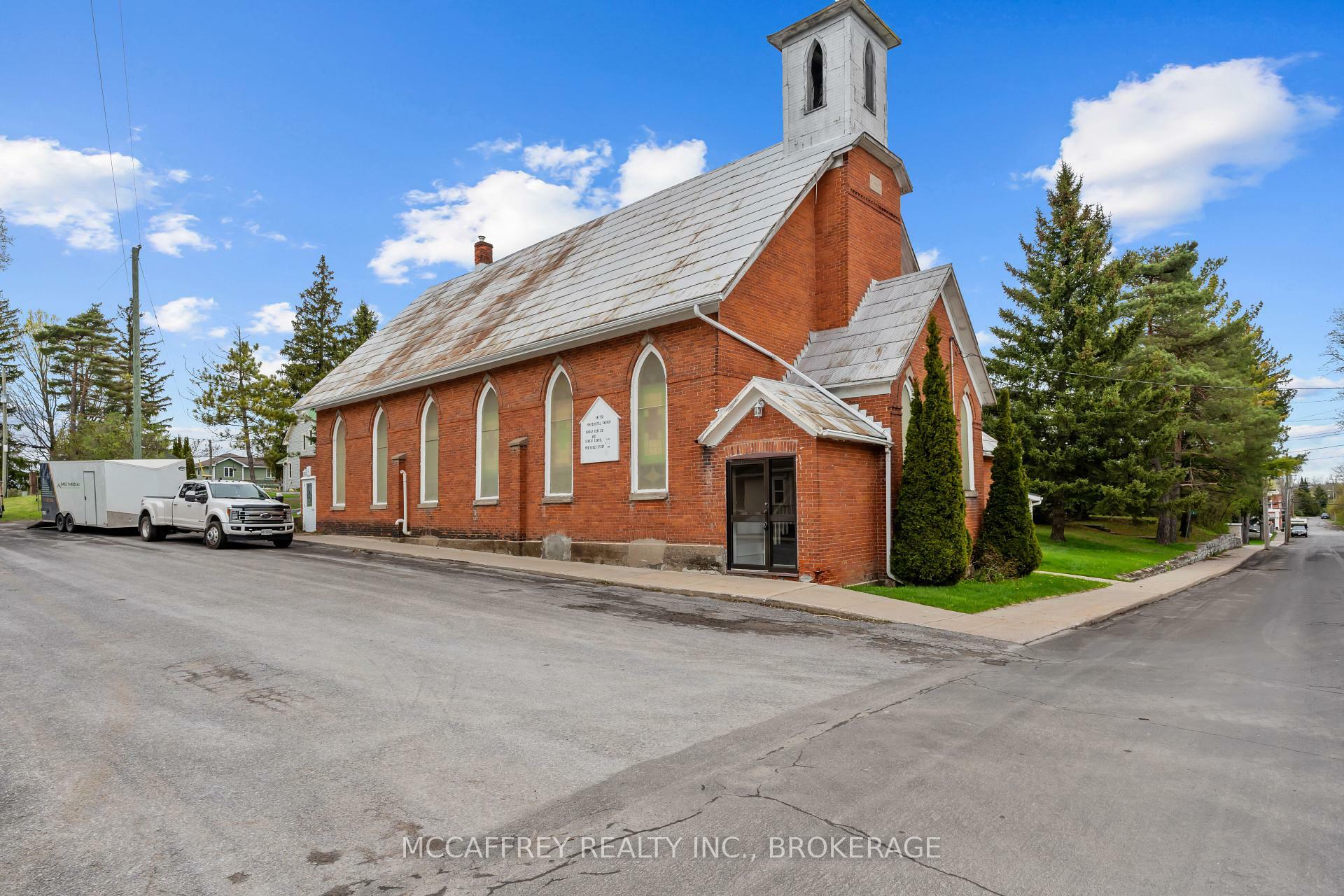 Property Photo: 4 Neely Street ON K0K 3G0