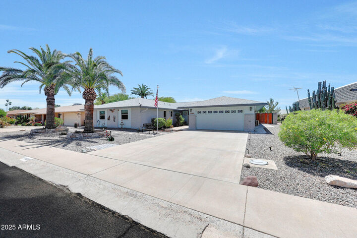 Property Photo: 9409 W Raintree Drive AZ 85351