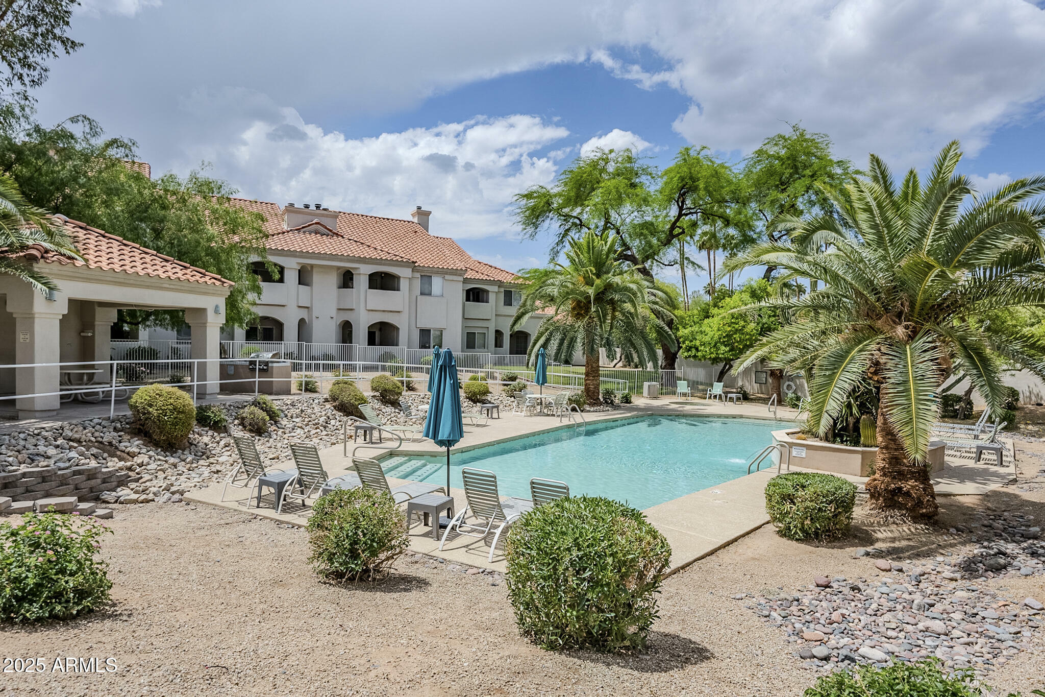 Property Photo: 10401 N 52nd Street 205 AZ 85253