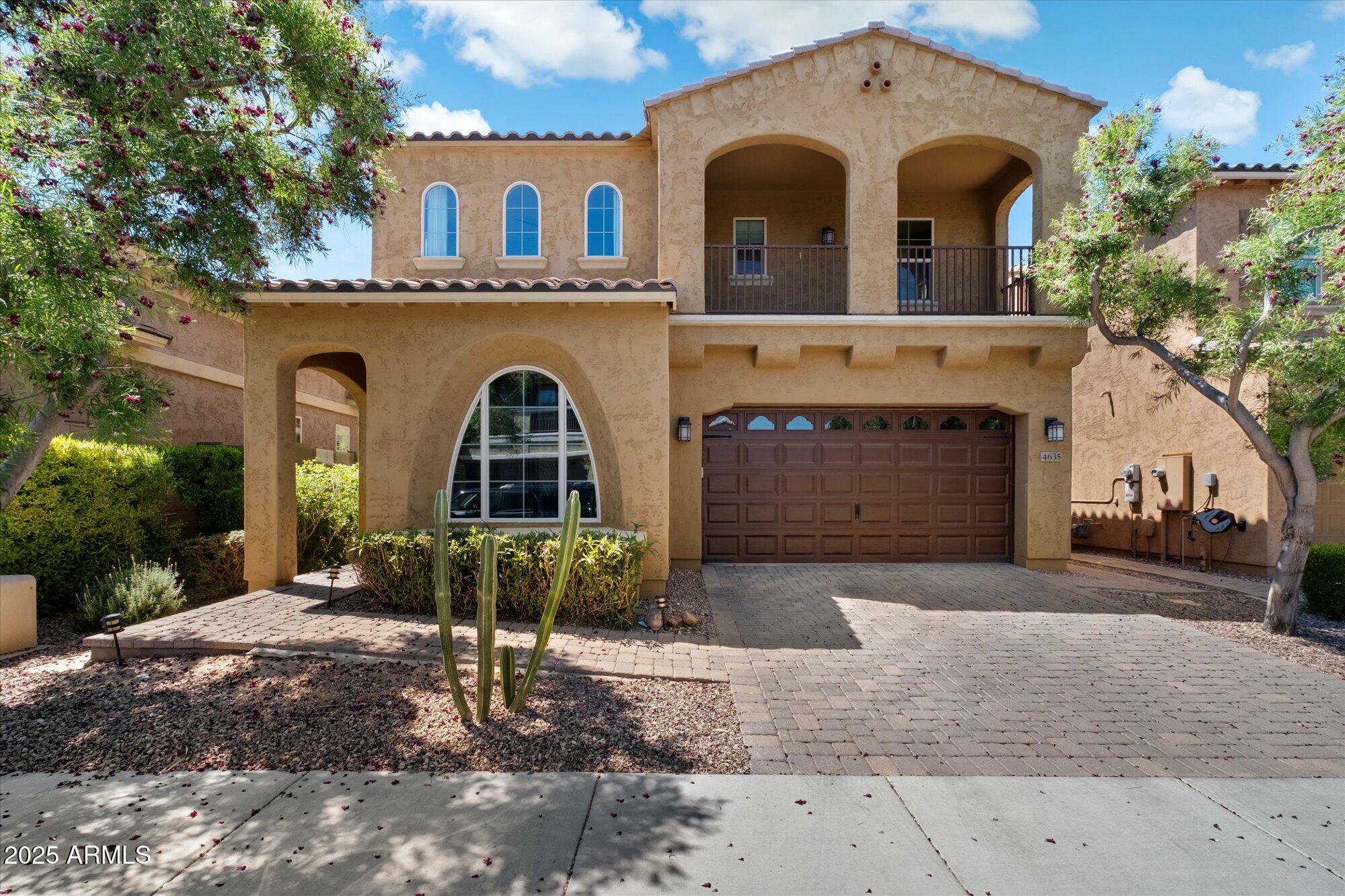 4635 E Casitas Del Rio Drive  Phoenix AZ 85050 photo
