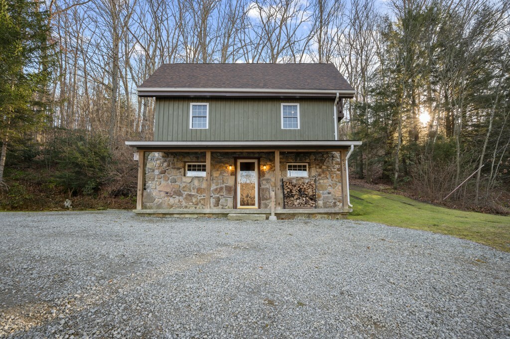 Property Photo: 922 Polk Cutoff PA 16342