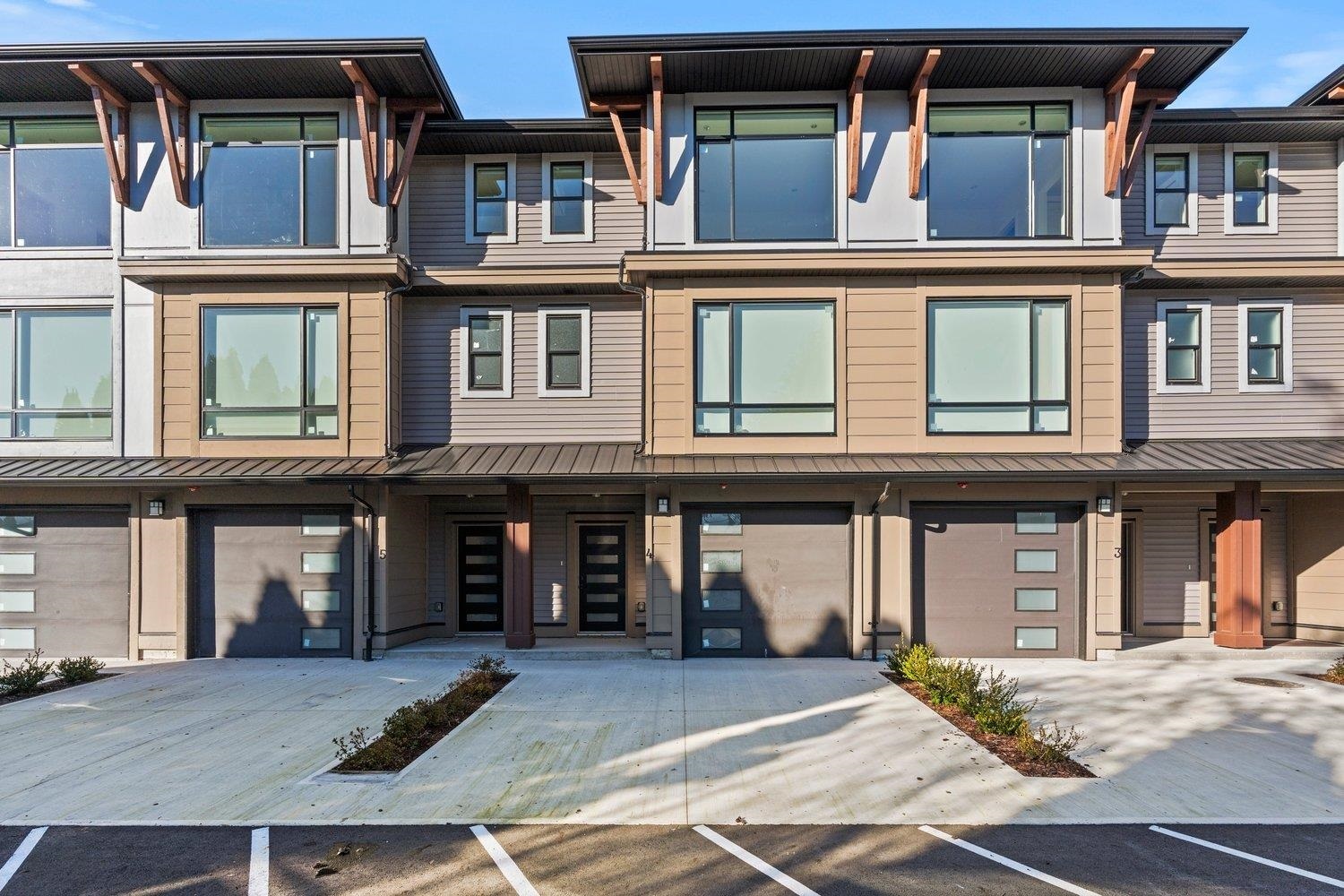 Photo de la propriété: 9603 Broadway Street 4 BC V2P 5T7