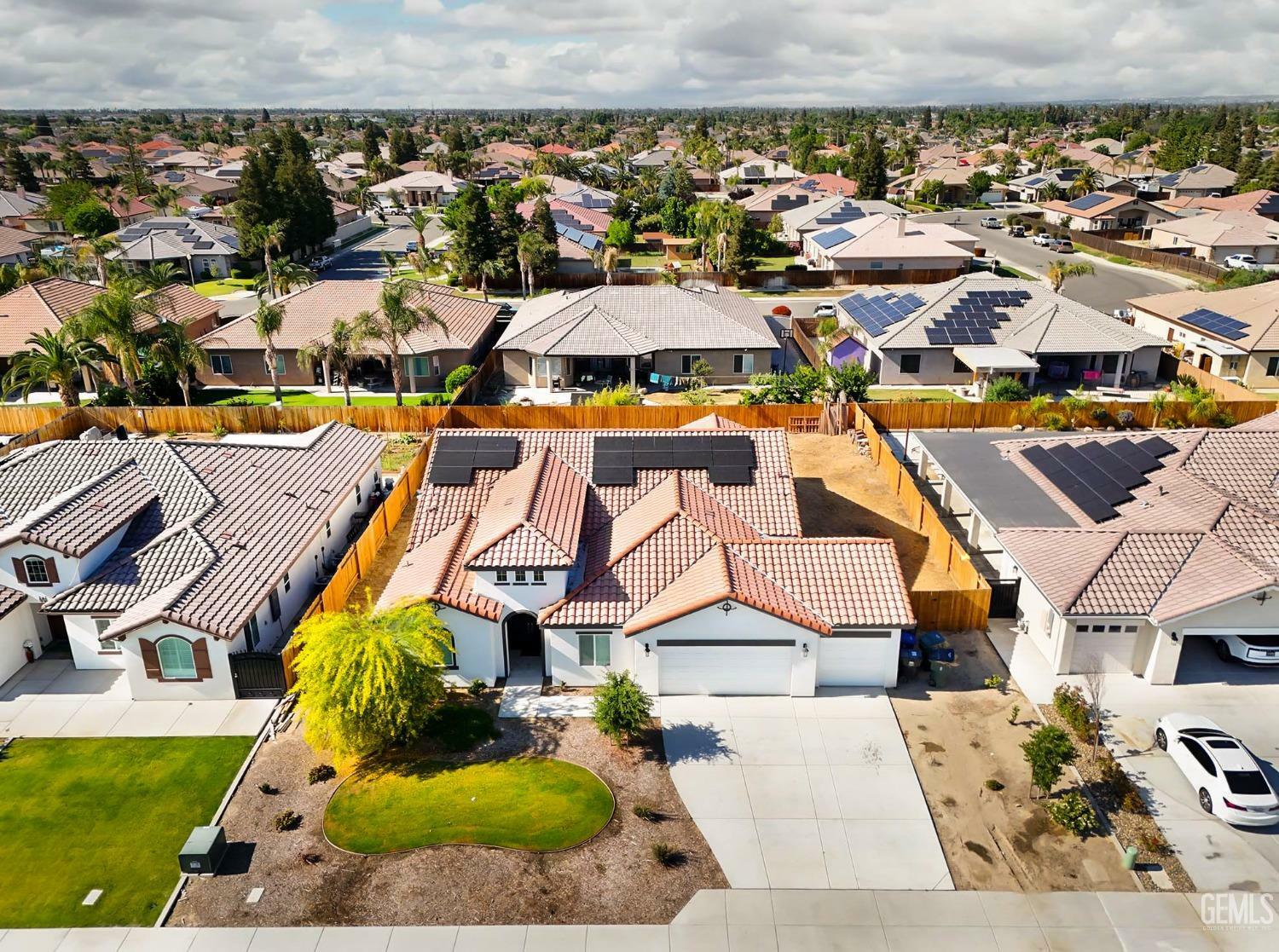 Property Photo: 4414 Coal Rock Court CA 93313