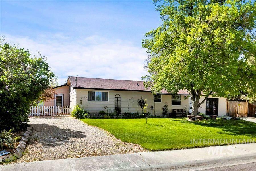 Property Photo: 6687 S Santa Ana Ave ID 83709