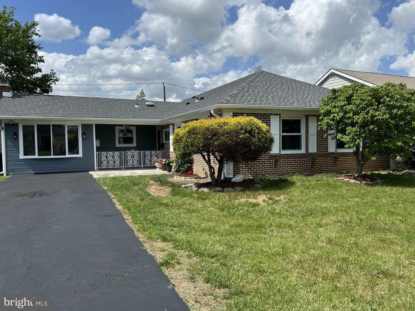 67 Medford Lane  Willingboro NJ 08046 photo
