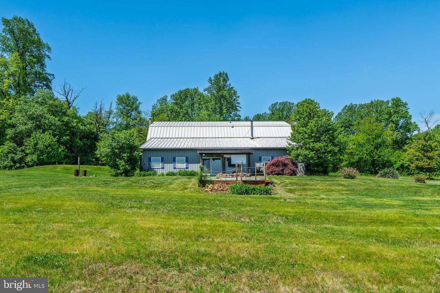 Property Photo: 5024 Chelsea Drive PA 19540