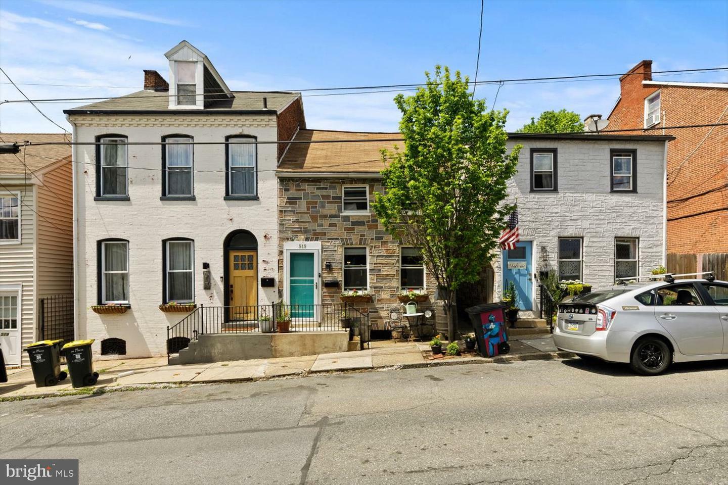 Property Photo: 515 Poplar Street PA 17603