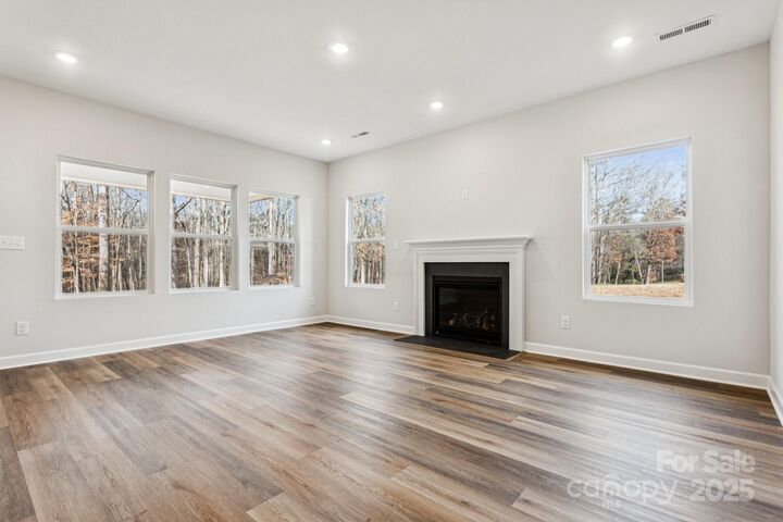 Property Photo: 908 Westminster Drive NC 28677