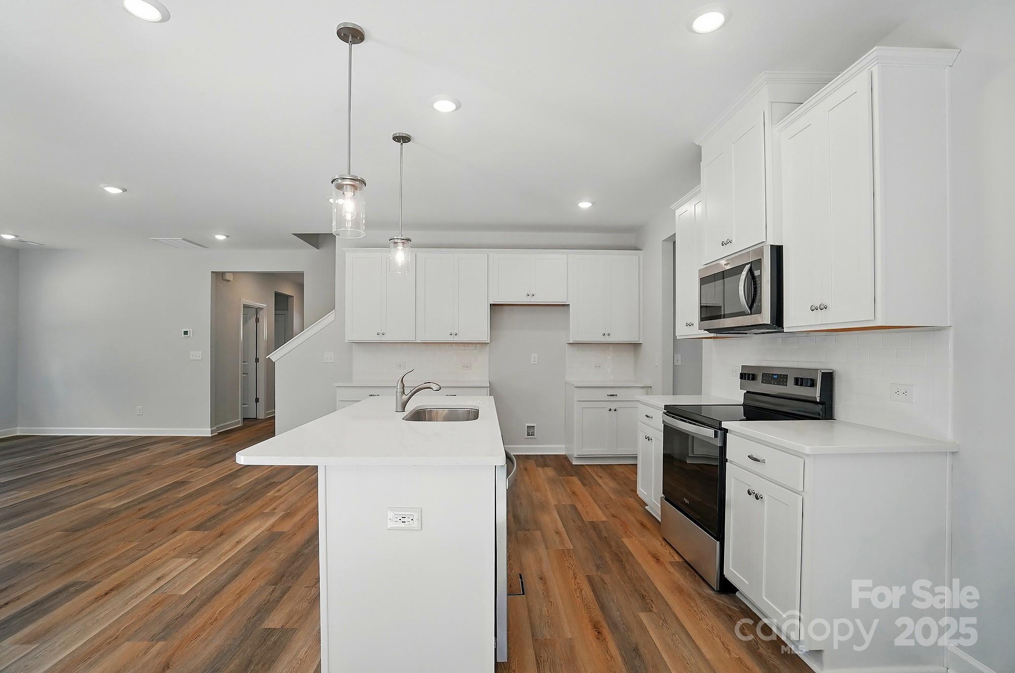 Property Photo: 908 Westminster Drive NC 28677