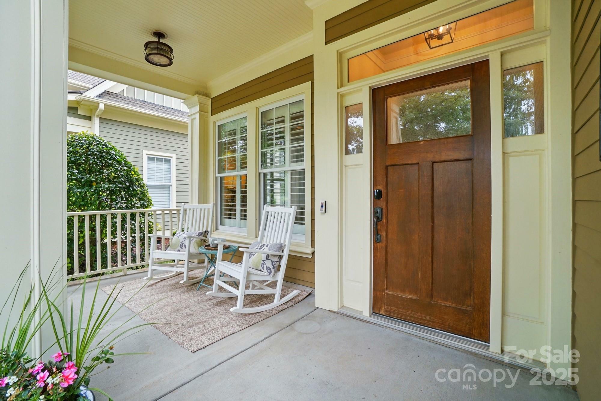 Property Photo: 15714 Laurel Oak Crescent NC 28036