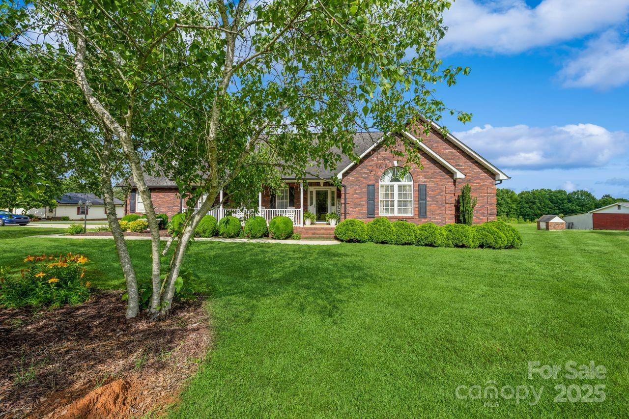 Property Photo: 8520 Wright Road NC 28081