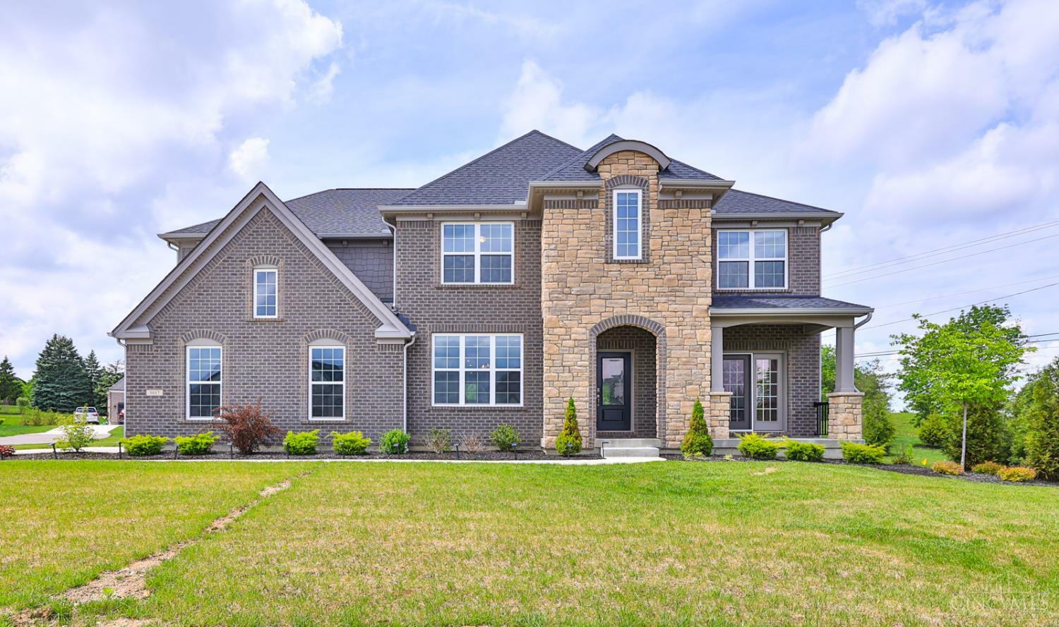 Property Photo:  5017 Ainsley Drive  OH 45040 