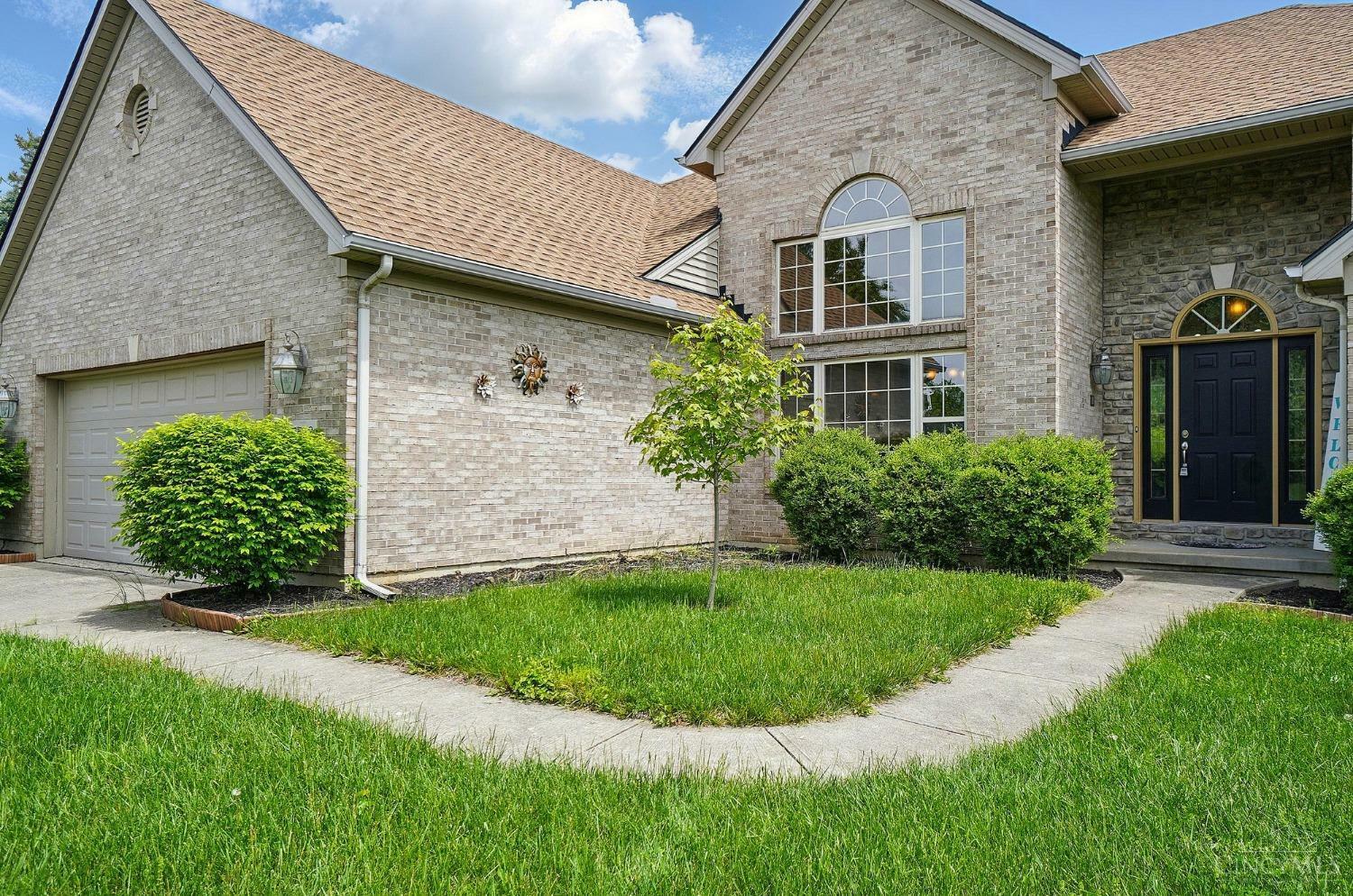 Property Photo: 5522 Creekside Meadows Drive OH 45011