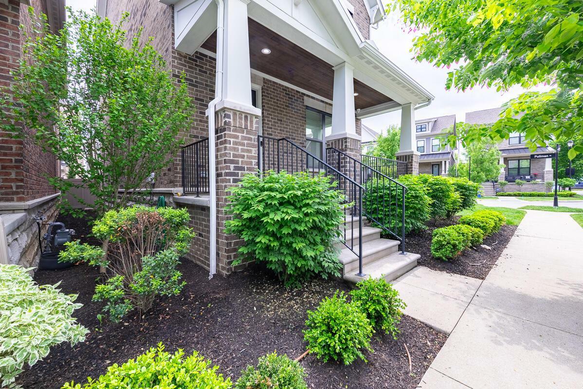 Property Photo:  959 Hudson Crossing  OH 43212 