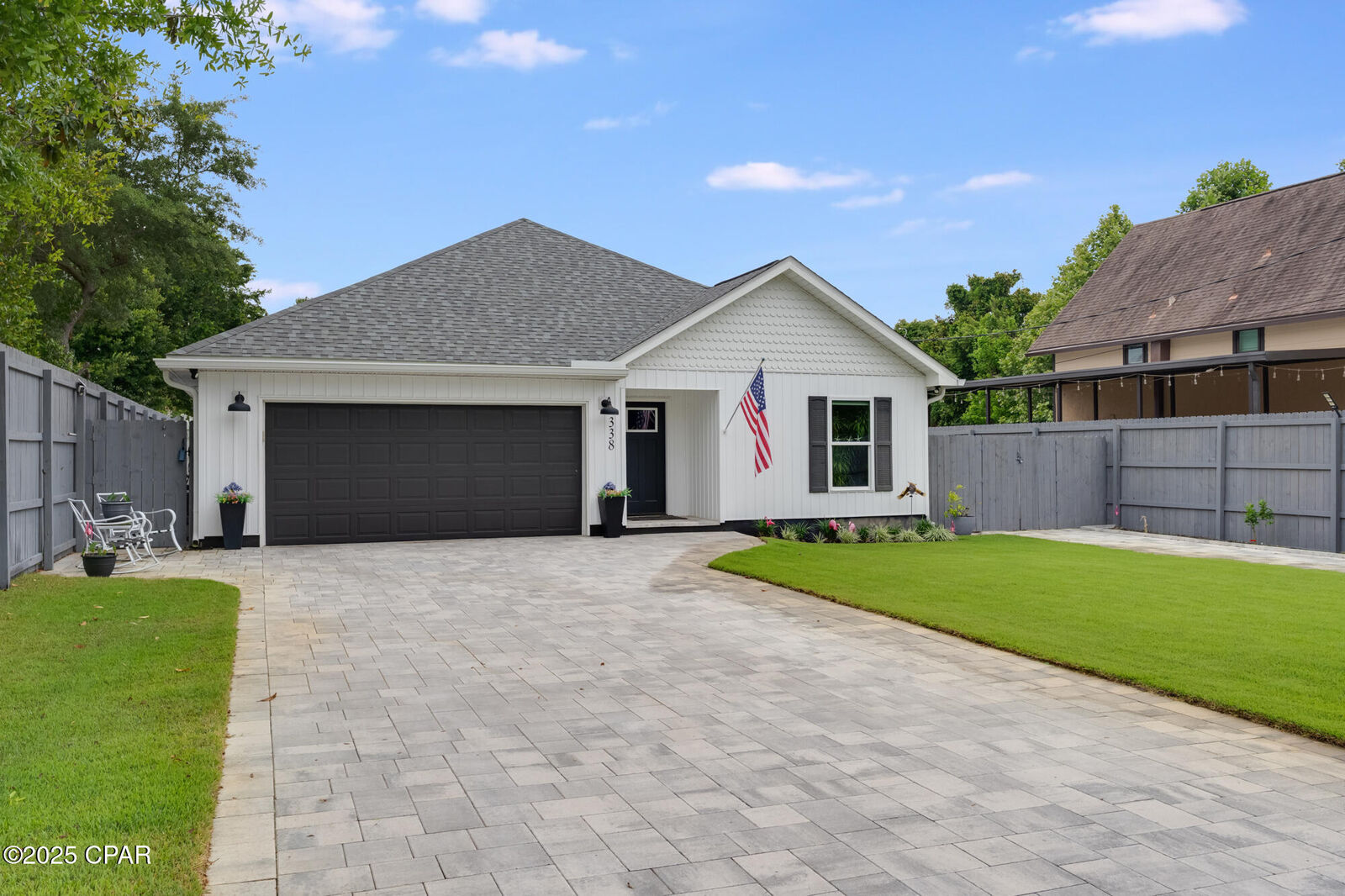 Property Photo: 338 Azalea Drive FL 32413