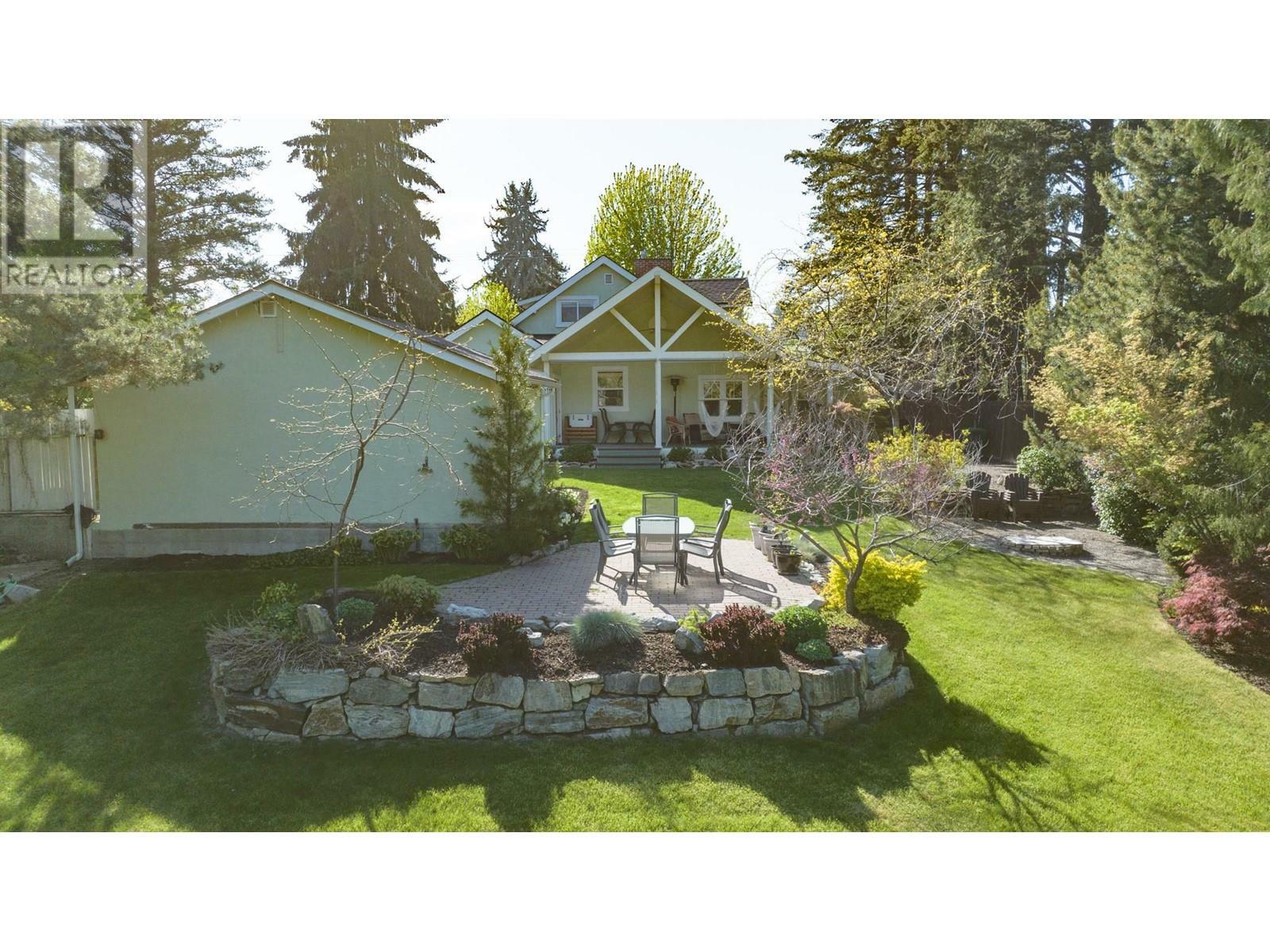 Photo de la propriété: 11327 Okanagan Centre Road East BC V4V 1G7