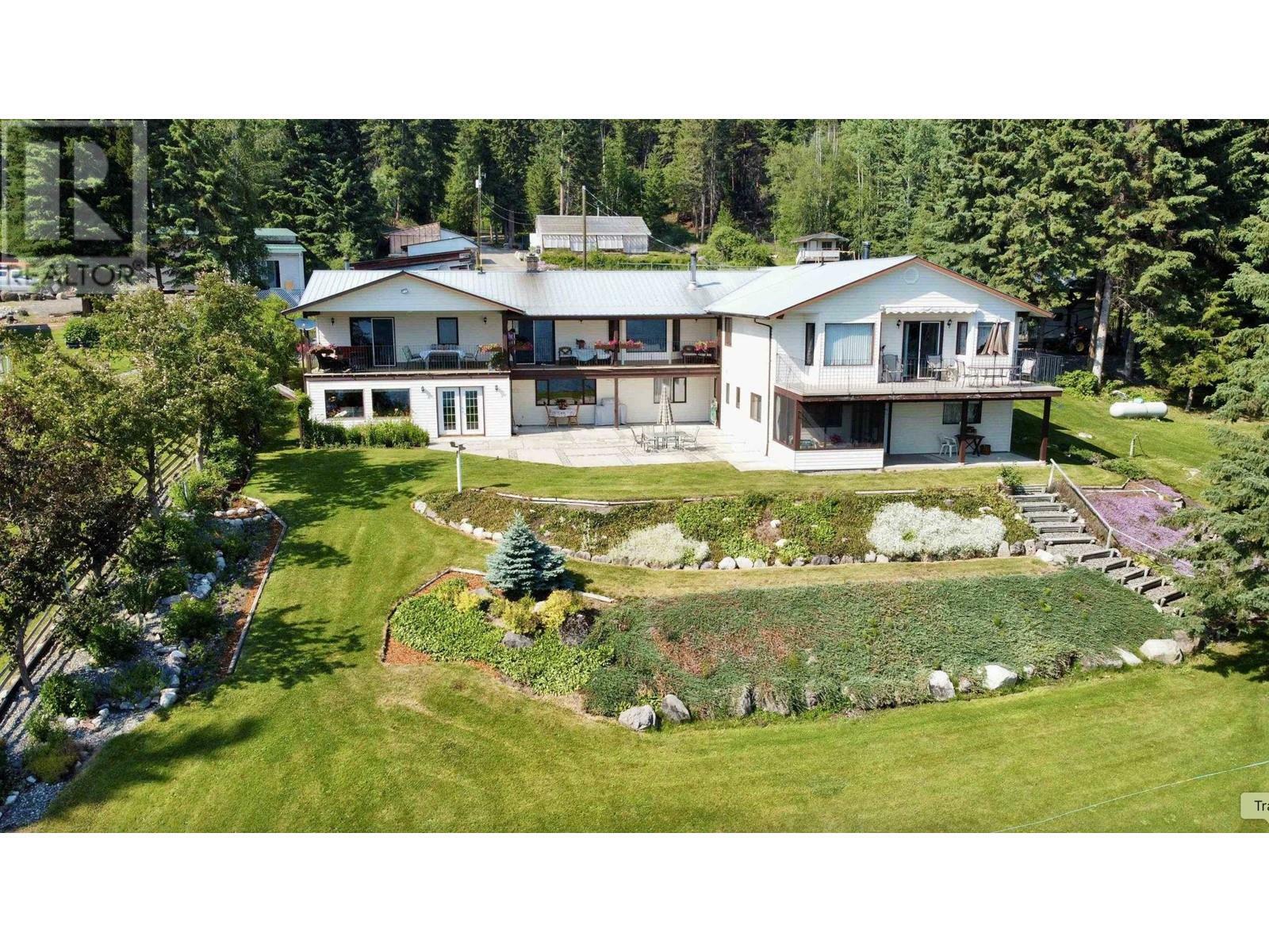 Photo de la propriété: 5790 Timothy Lake Road BC V0K 1T0