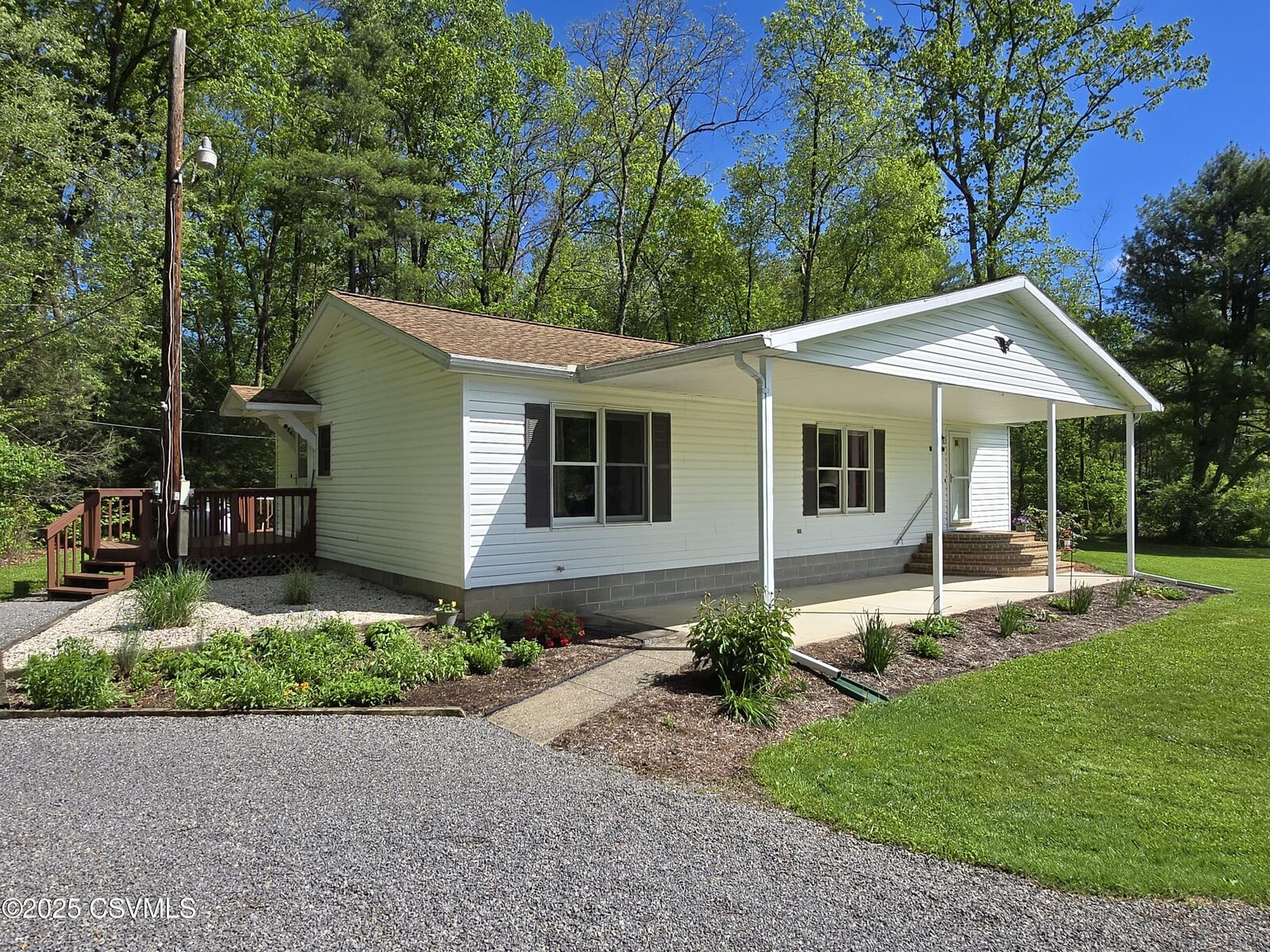 Property Photo:  44 Bierly Lane  PA 17844 