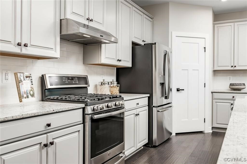 Property Photo: 4073 White Creek Circle VA 23838
